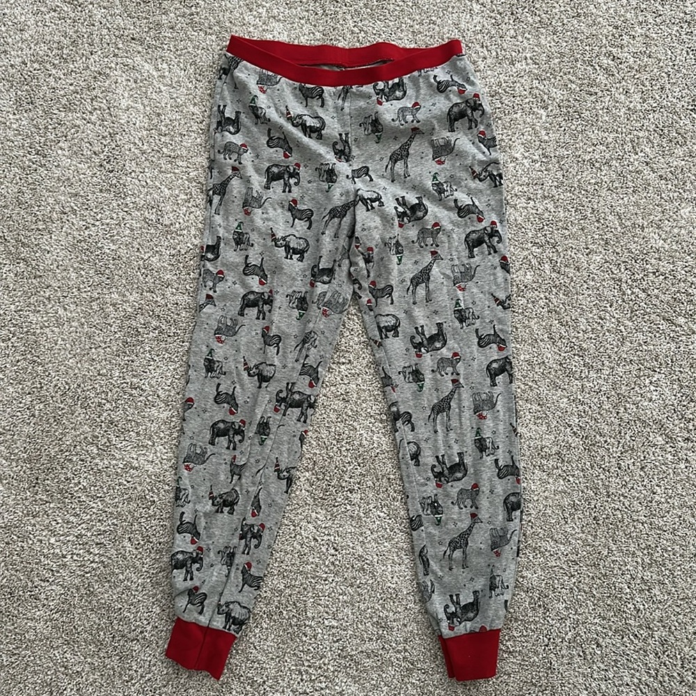 Mommy and Me Matching Christmas Pajamas - Picture 4 of 7